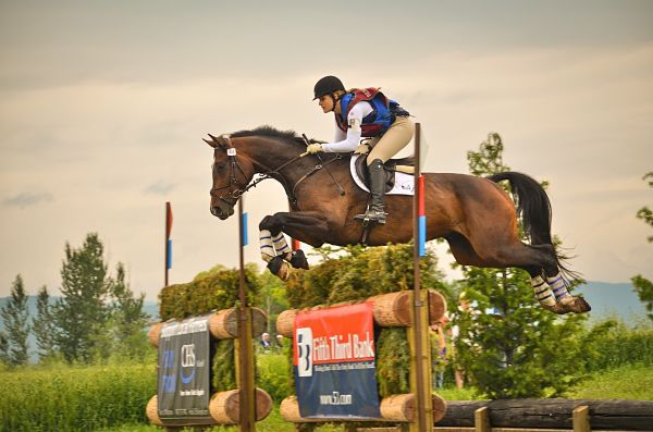 Eventer Jordàn Linstedt of Redmond and RevitaVet Capato.