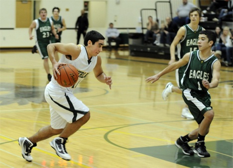 Overlake boys' basketball ready to fly high | Redmond Reporter