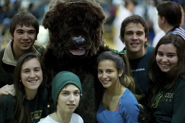 Uruguayan students pose with Titus