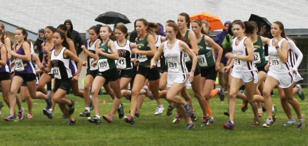 Redmond High's girls cross-country runners